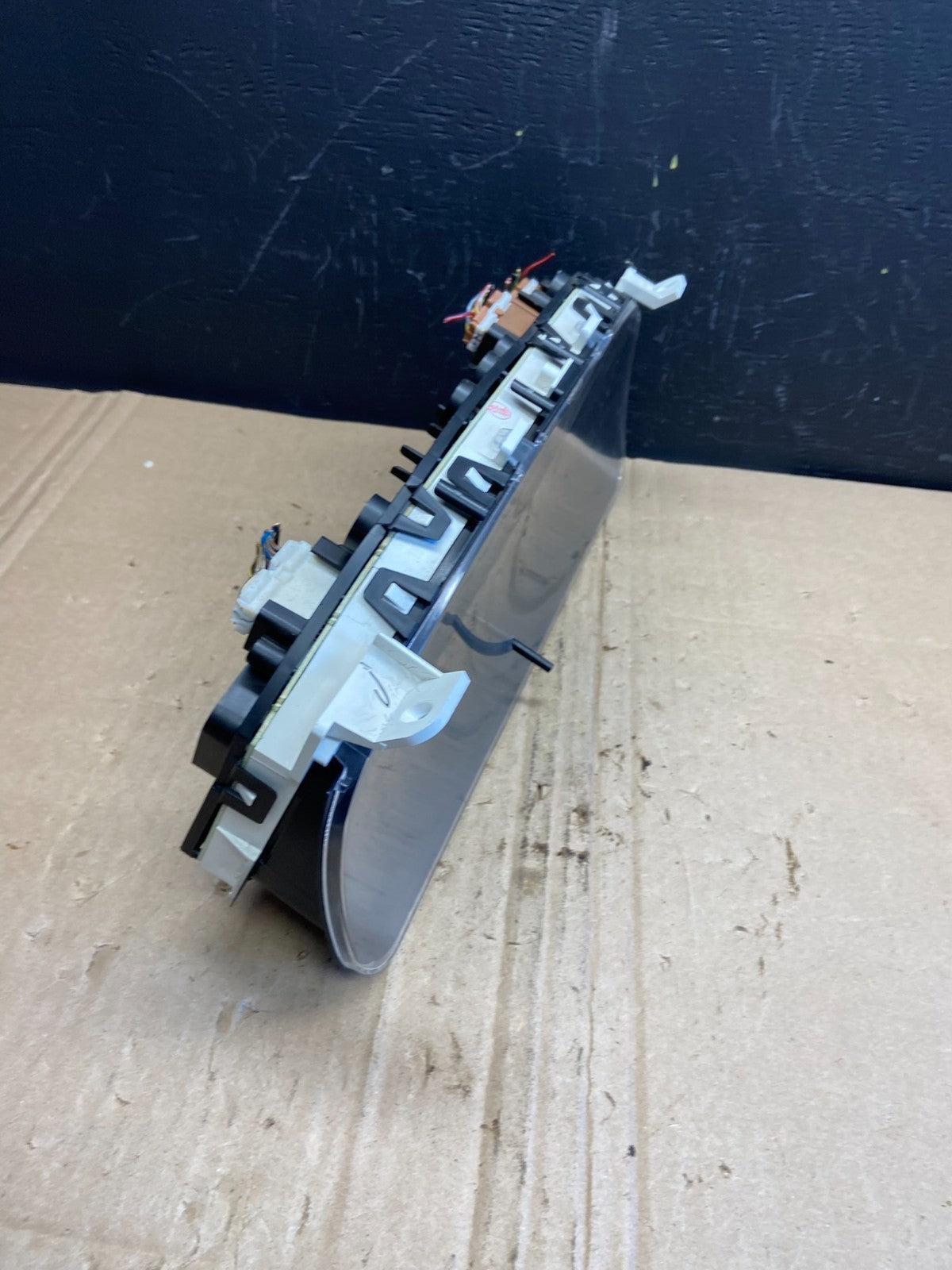 1998 to 2000 Nissan Pathfinder Speedometer Cluster Gauge AB88912