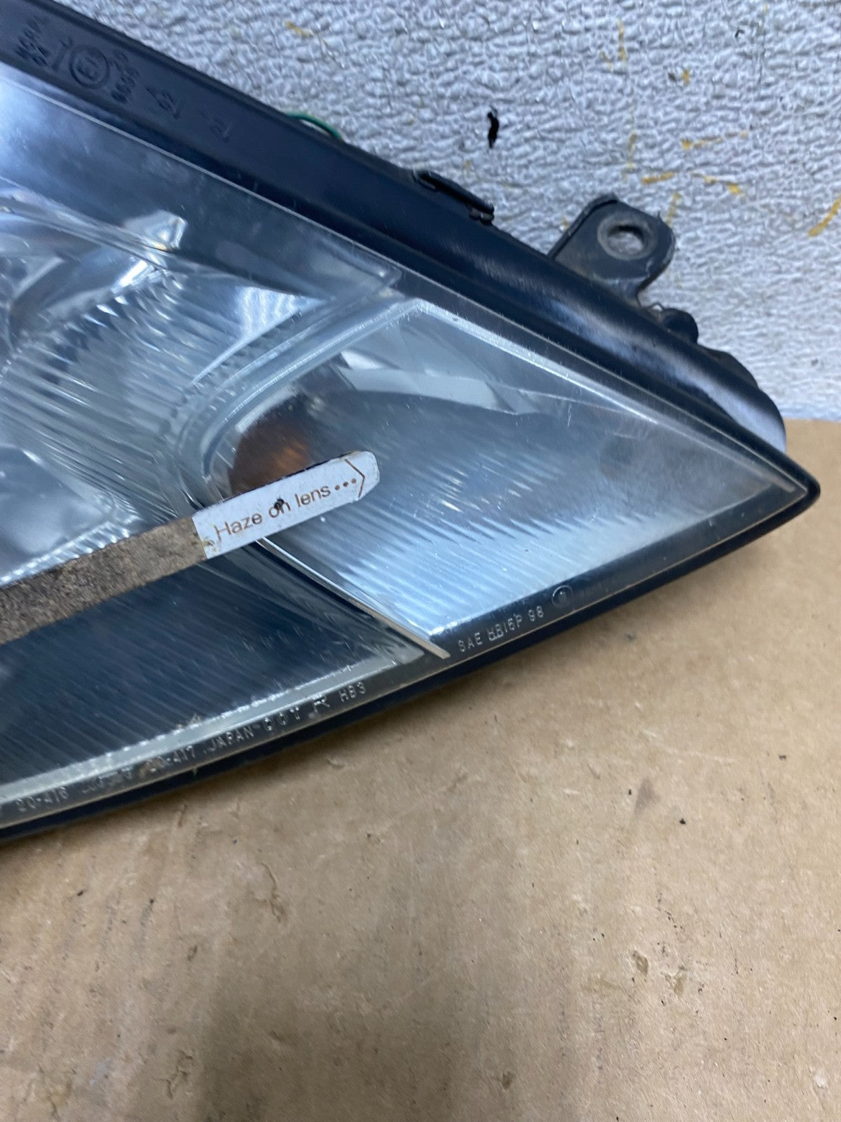 2000 to 2005 Toyota Celica Right Passenger RH Halogen Headlight AI3412 DW5