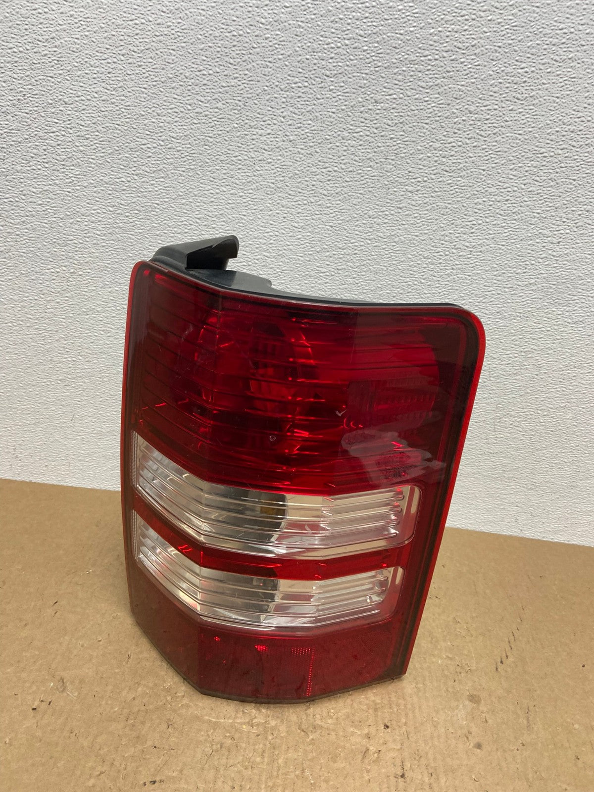 2008 to 2012 Jeep Liberty Right Passenger Rh Side Tail Light AC1377 LK0