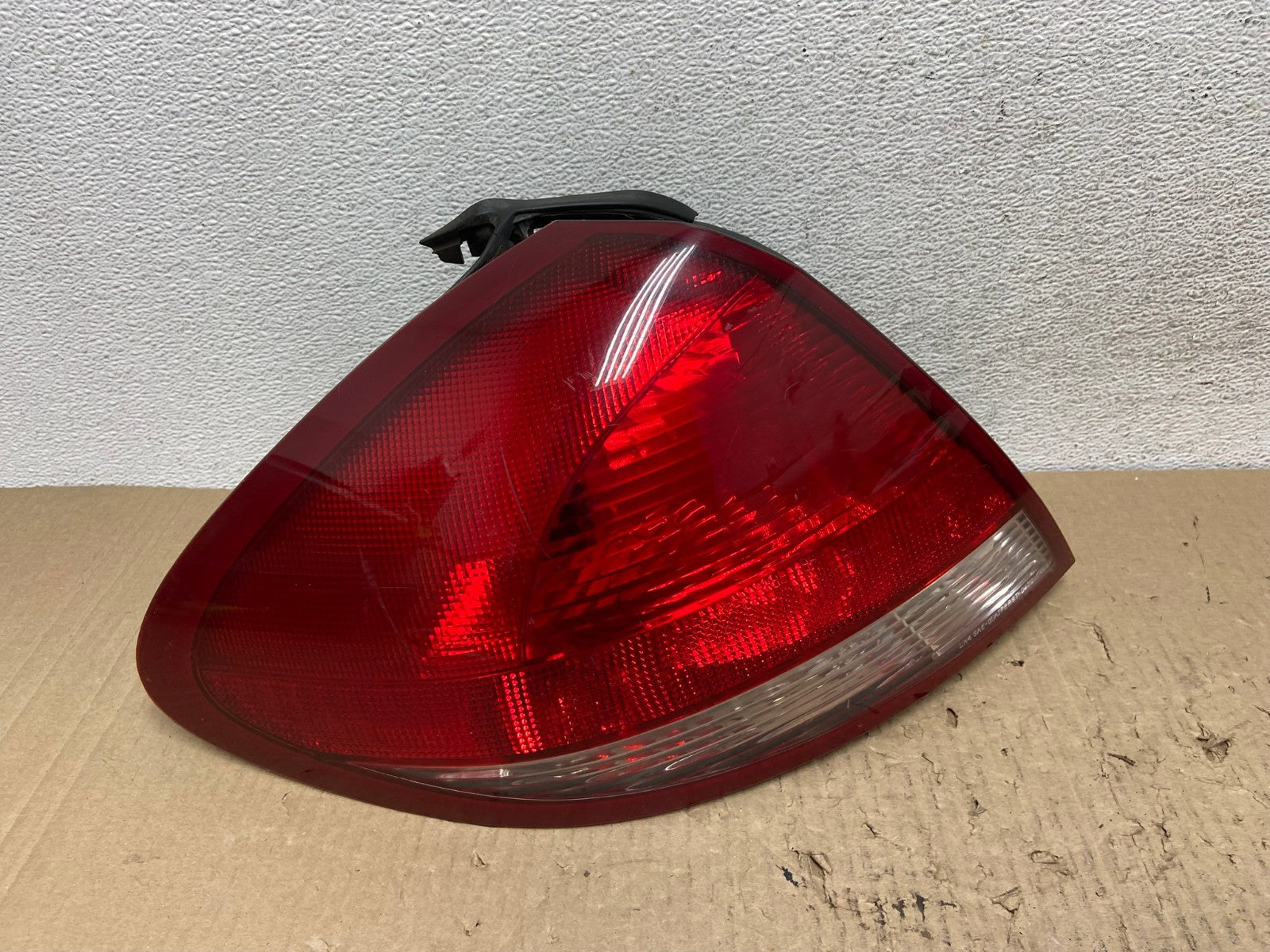 2004 2005 2006 2007 Ford Taurus Left Driver LH Side Tail Light AF2899 LK0