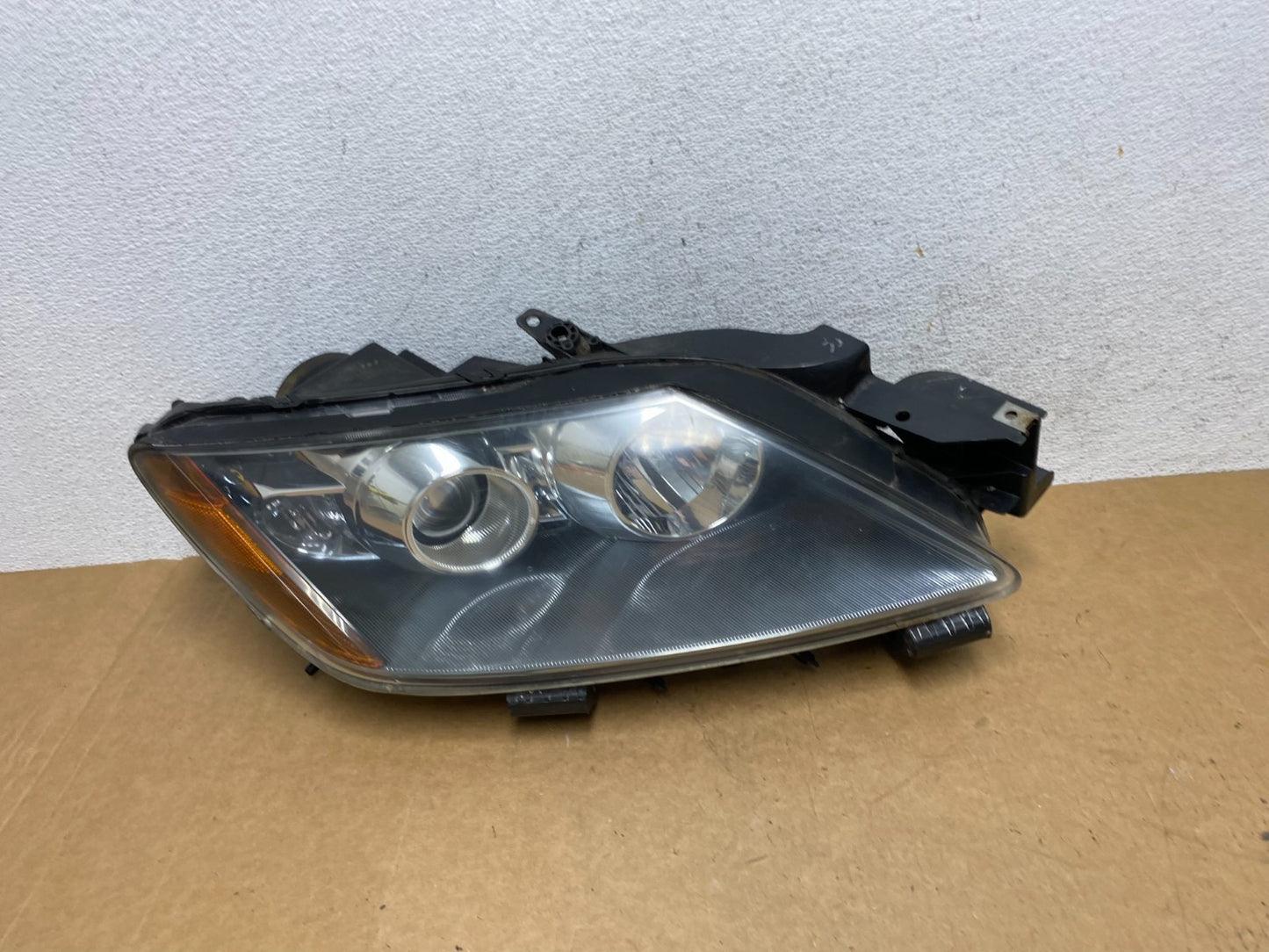 Halogen 2007 to 2009 Mazda CX-7 Right Passenger RH Side Headlight AE3039 DW0