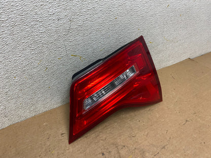 2007 2008 2009 Acura Mdx Right Passenger Rh Side Inner Tail Light Oem P1449 DW2