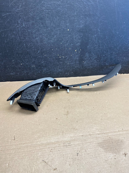 2013 to 2017 Hyundai Elantra GT Dashboard Left Air Vent AH1585 DG1