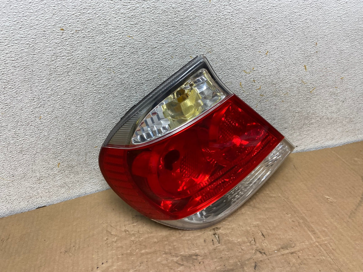2005 to 2006 Toyota Camry Tail Light Left Driver Lh Side AI8229 LK2