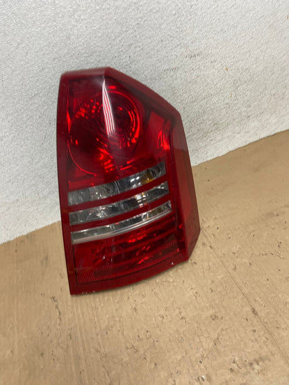 2005 2006 2007 Chrysler 300 Right Passenger Rh Side Tail Light AE9277 LK2
