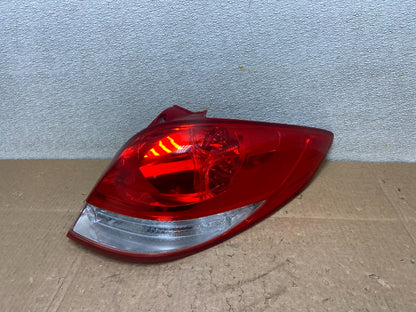 2012 2013 2014 Hyundai Veloster Right Passenger RH Tail light AD1029 LK0