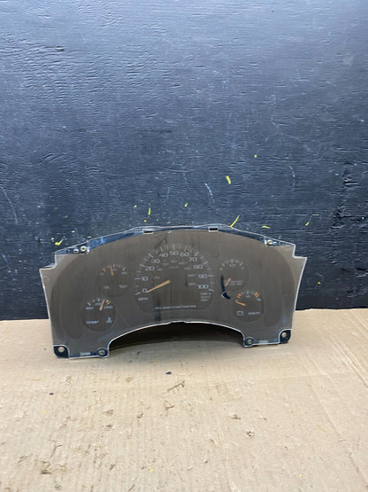 2000 to 2005 Chevrolet Astro Cluster Gauge Speedometer ECM R9044 DG0