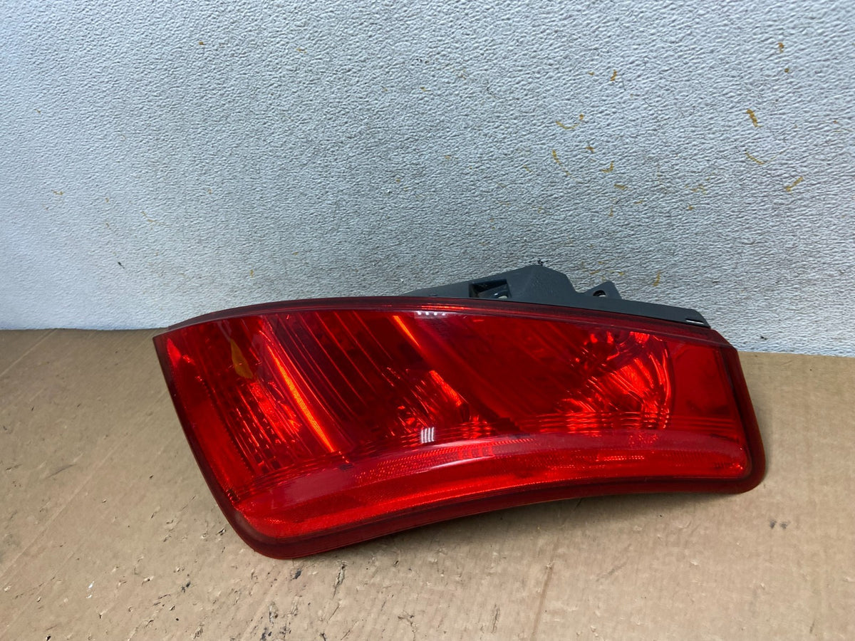 2003 2004 2005 Nissan Murano Right Passenger Rh Side Tail Light AI9064 LK1