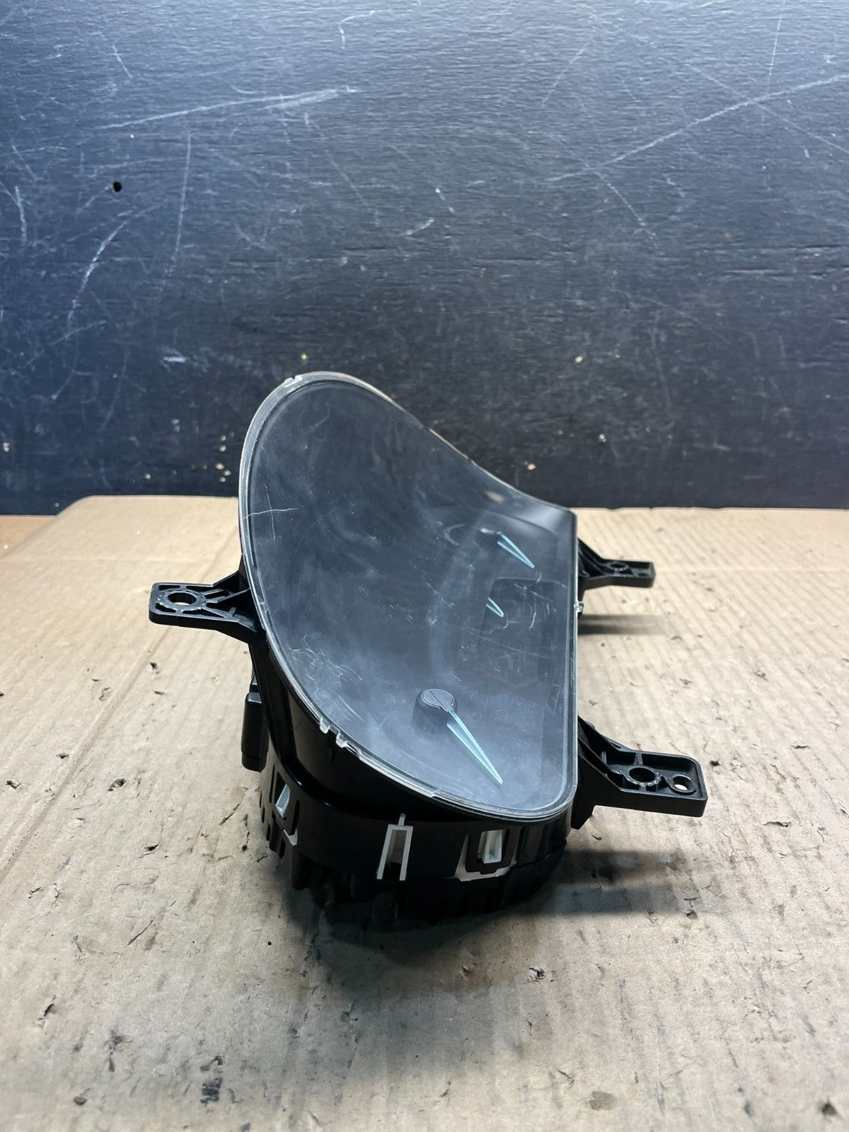 2020 to 2022 Ford  Explorer Speedometer Cluster Gauge Oem s2299 DG1
