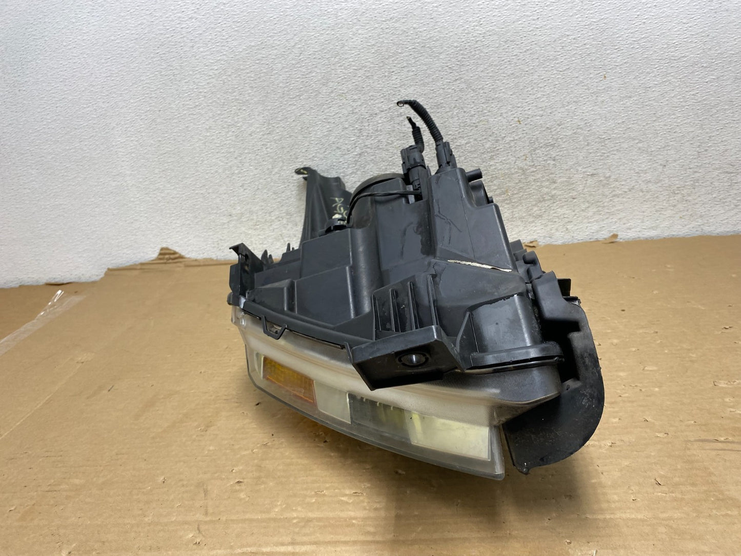 2011 to 2015 Ford Explorer Right Passenger Halogen Headlight AG9237 DW11