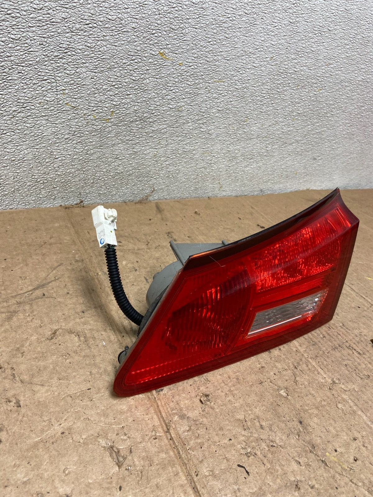 2006 - 2008 Lexus Is250 Is350 Right Passenger RH Inner Tail Light Oem AA35472