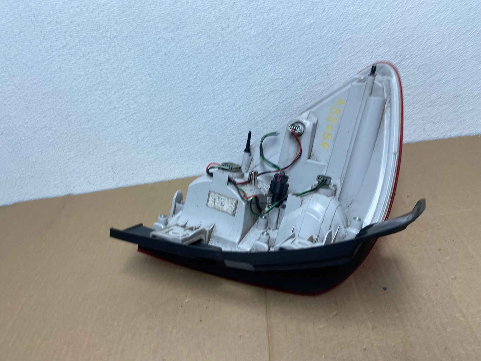 2016 to 2017 Chevrolet Equinox Right Passenger RH Side Tail Light OEM AB8056 LK4