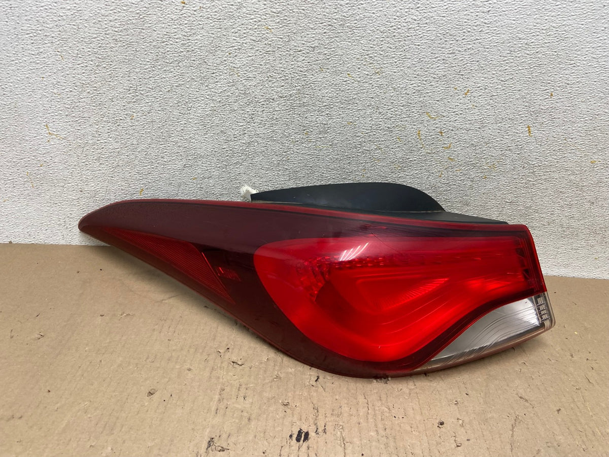 2014 2015 2016 Hyundai Elantra Sedan Left Driver LH Tail Light AH7703 LK0