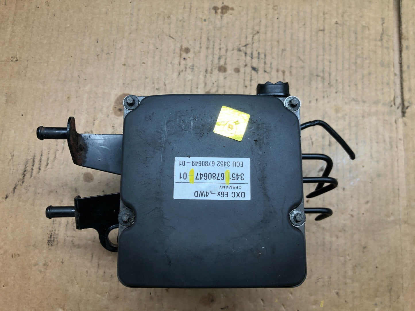 2008 to 2010 BMW 5-Series ABS Anti-Lock Brake Pump OEM 6780647 D2243 DG15