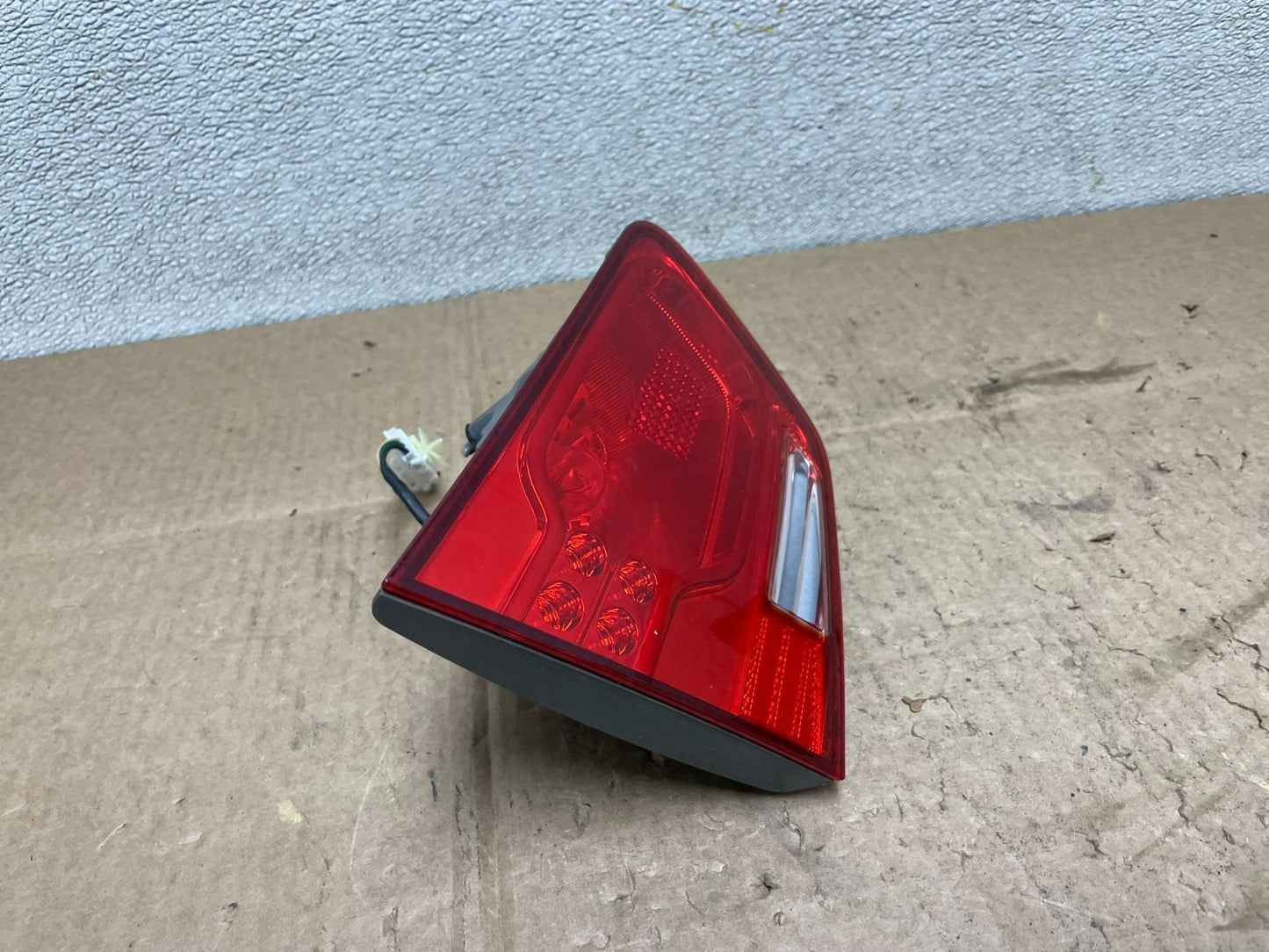 2010 to 2013 Kia Forte Left Driver LH Side Tail Light Inner Oem Y8921 DW2