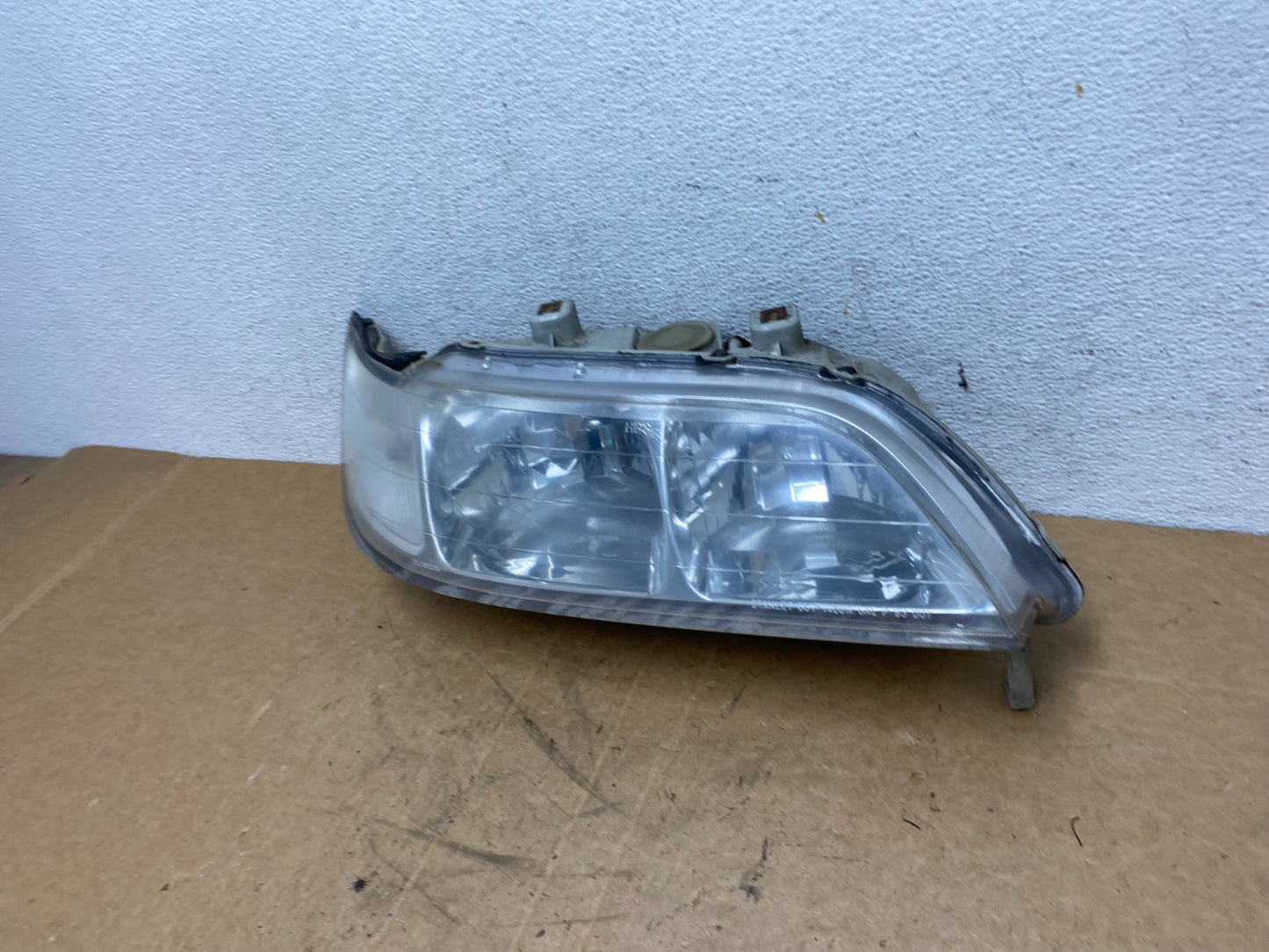 1997 to 1999 Acura CL Right Passenger Side Headlights AD3671 DG1