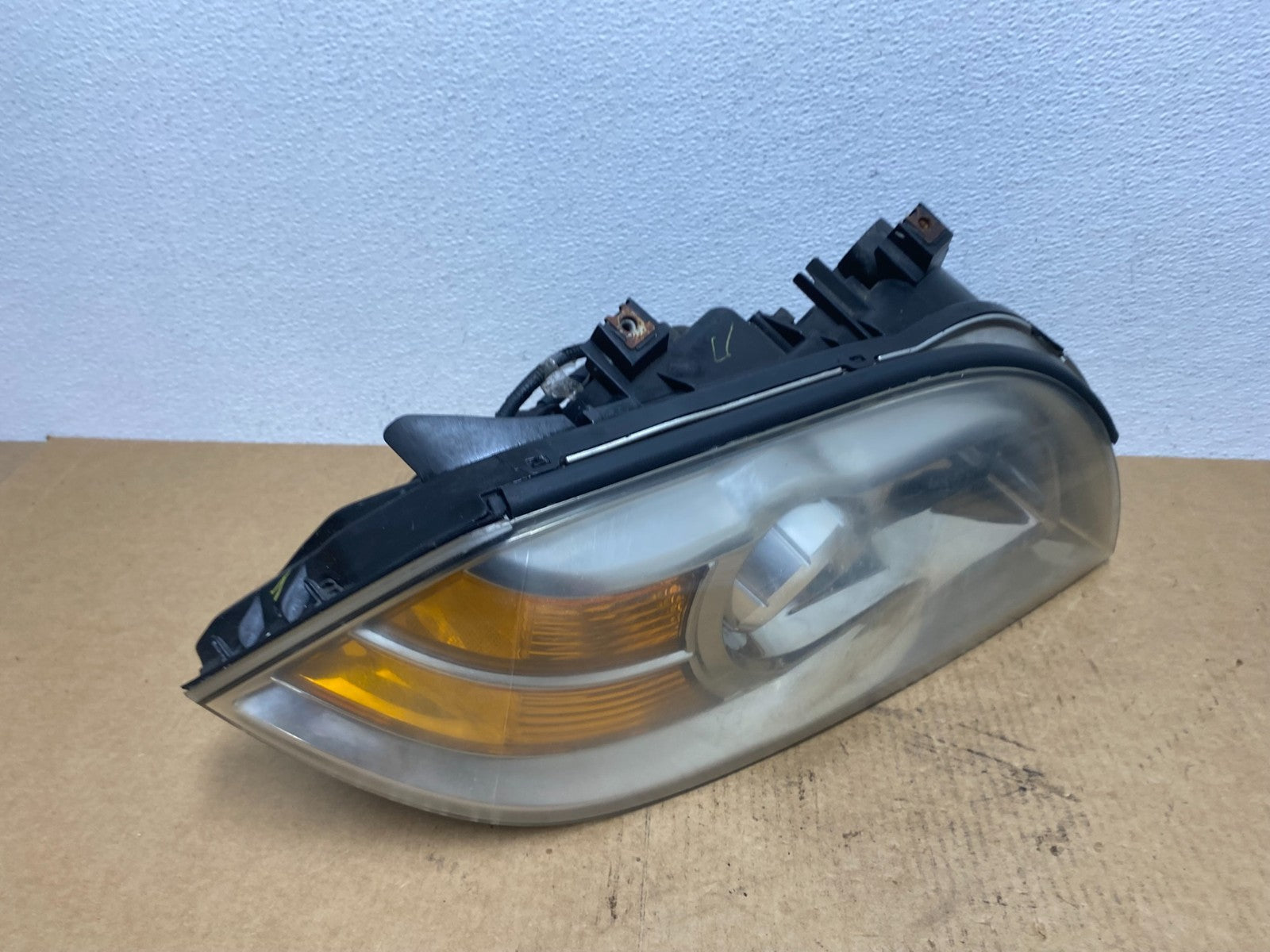 2004 2005 2006 Acura MDX Right Passenger RH Headlight Halogen AC1841 DW2