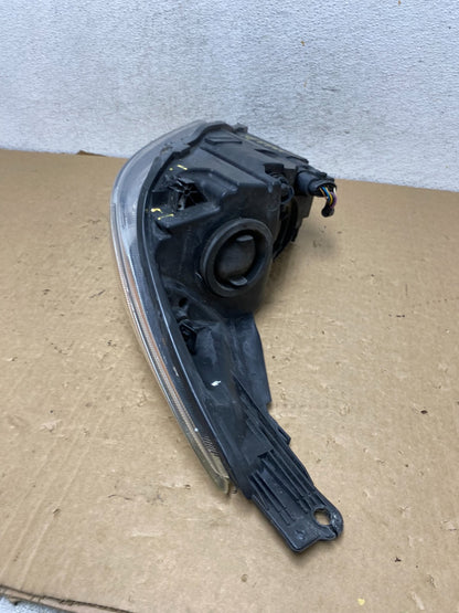 2015-2017 Ford Focus Right Passenger Rh Side Halogen Headlight AF7922 DW9