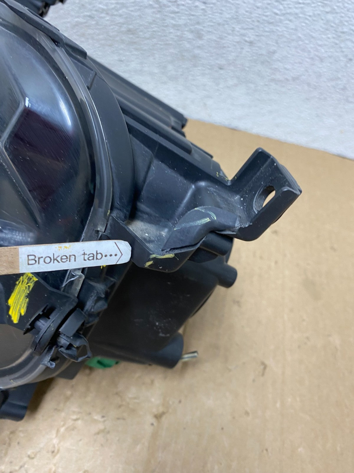 Halogen 2014-2017 Jeep Cherokee Left Driver LH Side Lower Headlight AG2411 DW5
