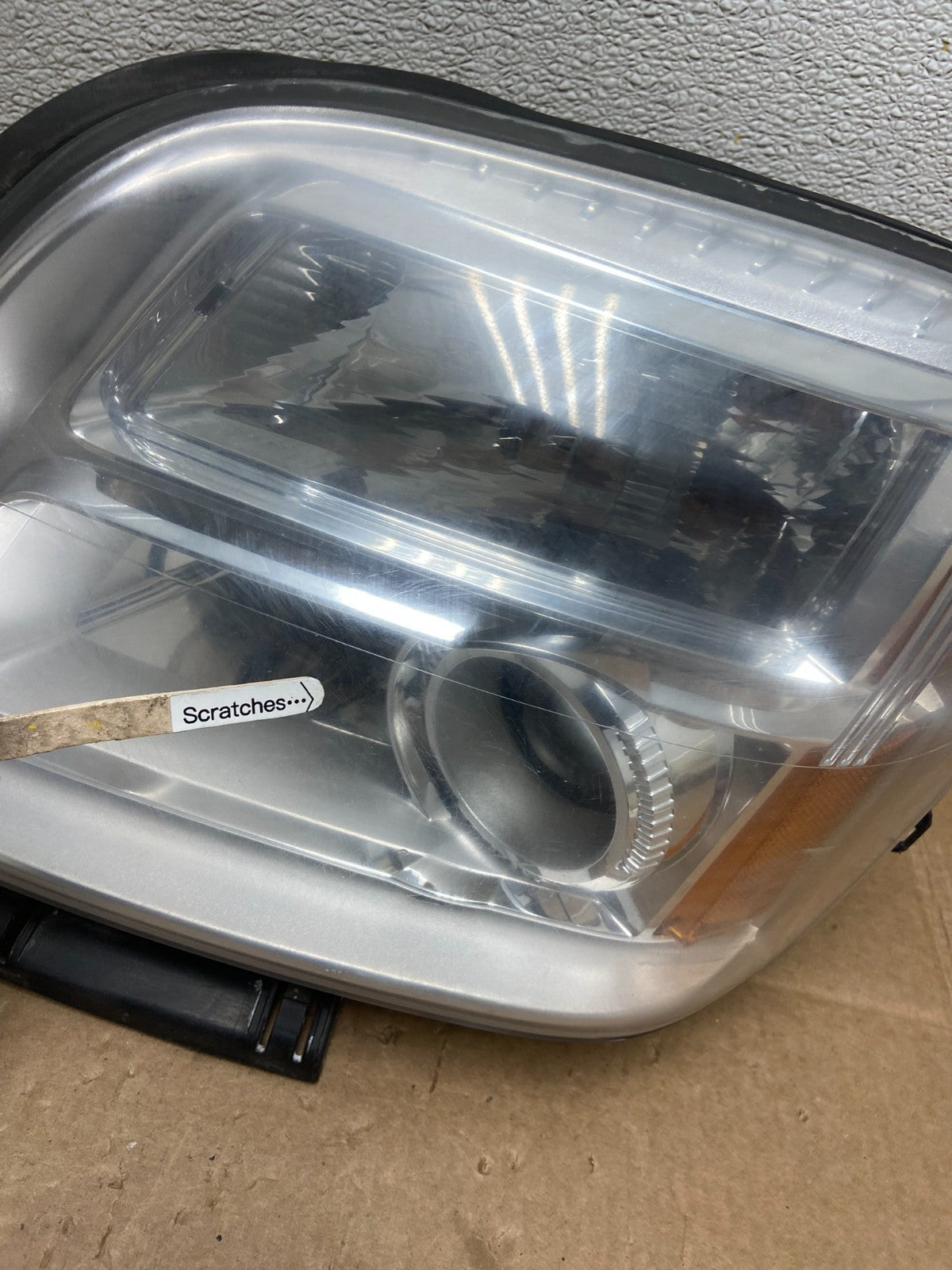 2010 to 2015 GMC Terrain Halogen Left Driver Lh Side Headlight Y8573 DG3