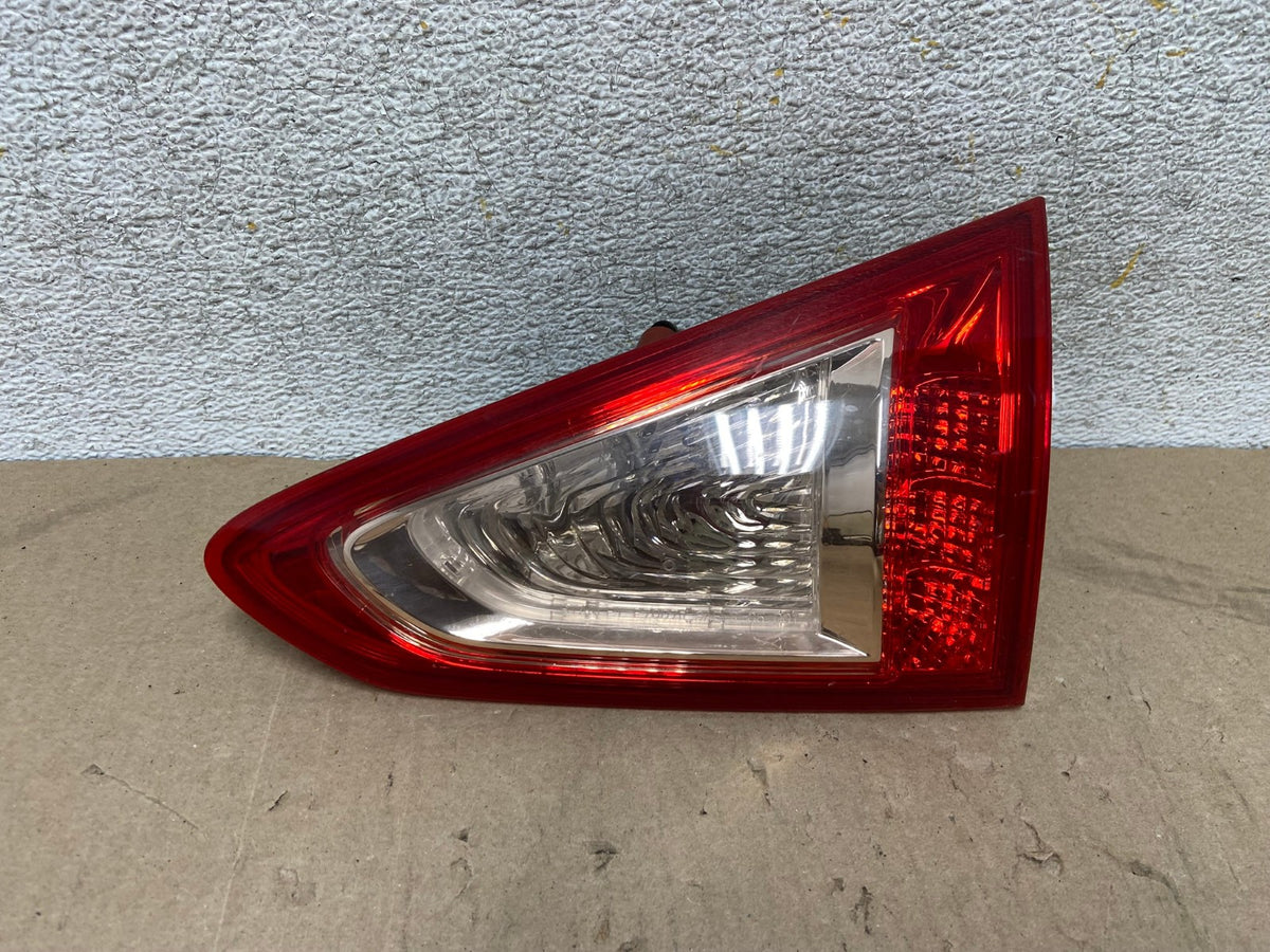 2008 to 2012 Infiniti Ex35 Right Passenger Side Tail Light Inner AH6914 LK0