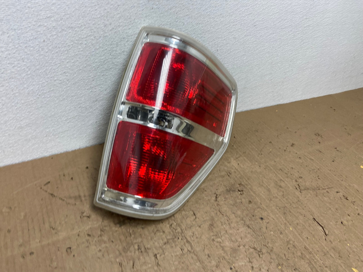 2009 to 2014 Ford F150 F-150 Right Passenger RH Side Tail Light OEM AC0284 LK2