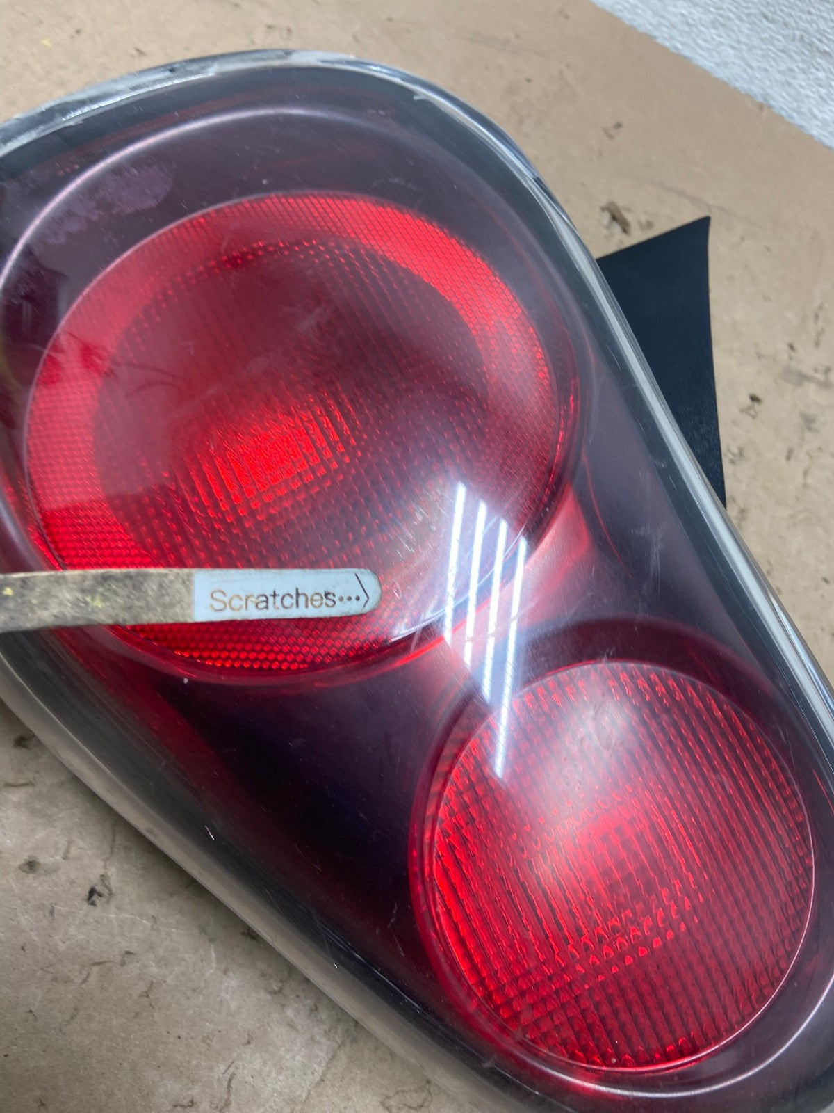 2000 to 2005 Chevrolet Monte Carlo Right Passenger RH Side Tail Light AG5690 LK3