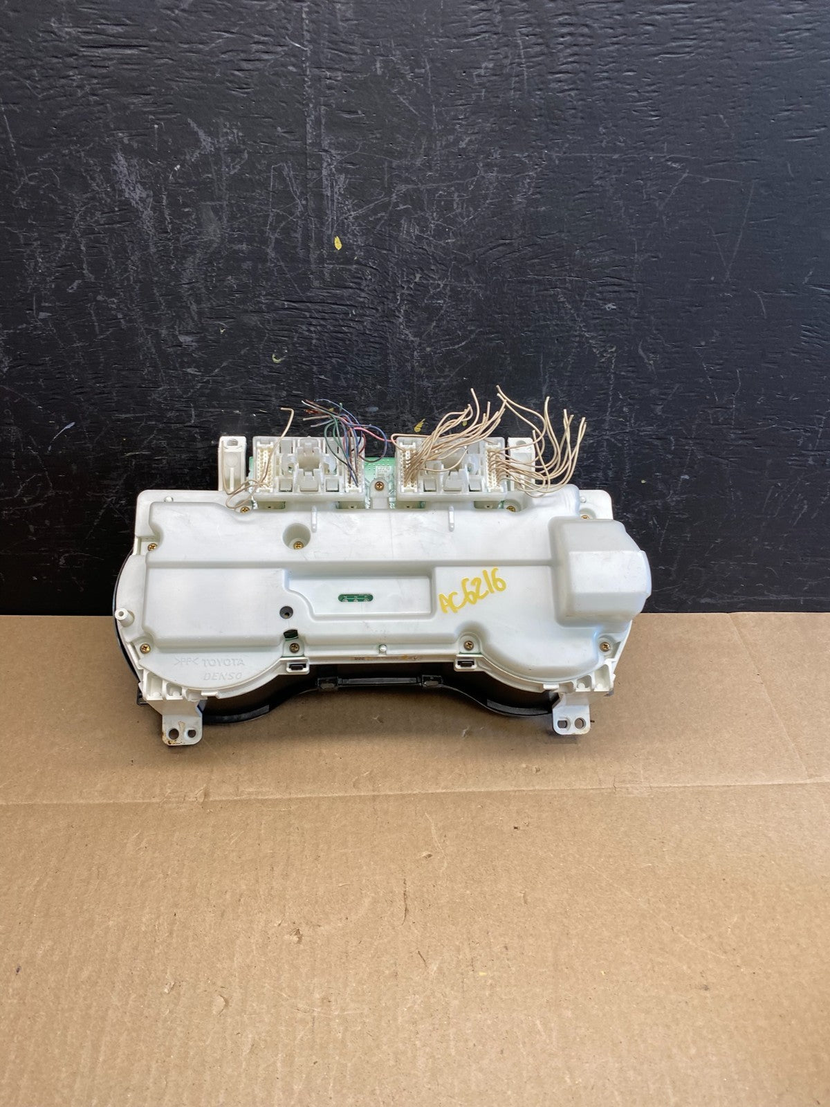 2001 2002 2003 Toyota Rav4 Speedometer Insrument Gauge Cluster Bezel AC6216 DG4