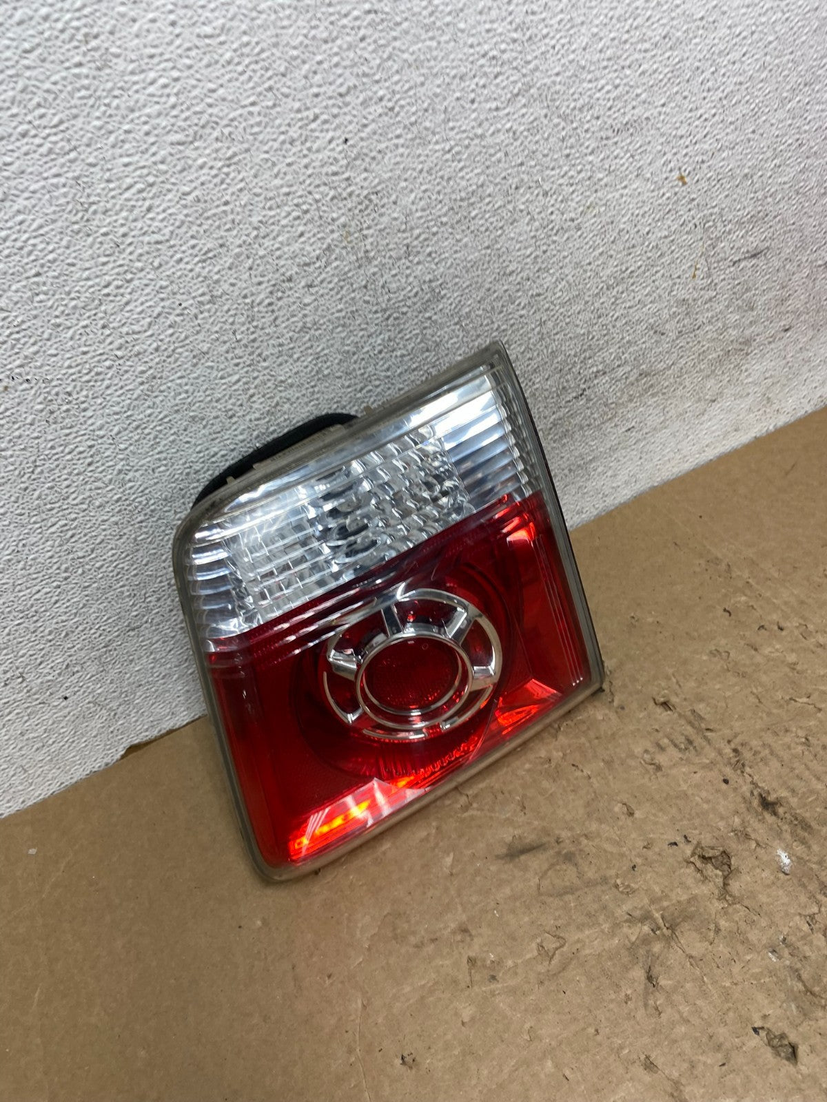2007 to 2012 GMC Acadia Right Passenger Rh Hatch Tail Light Inner AF8360 DW2