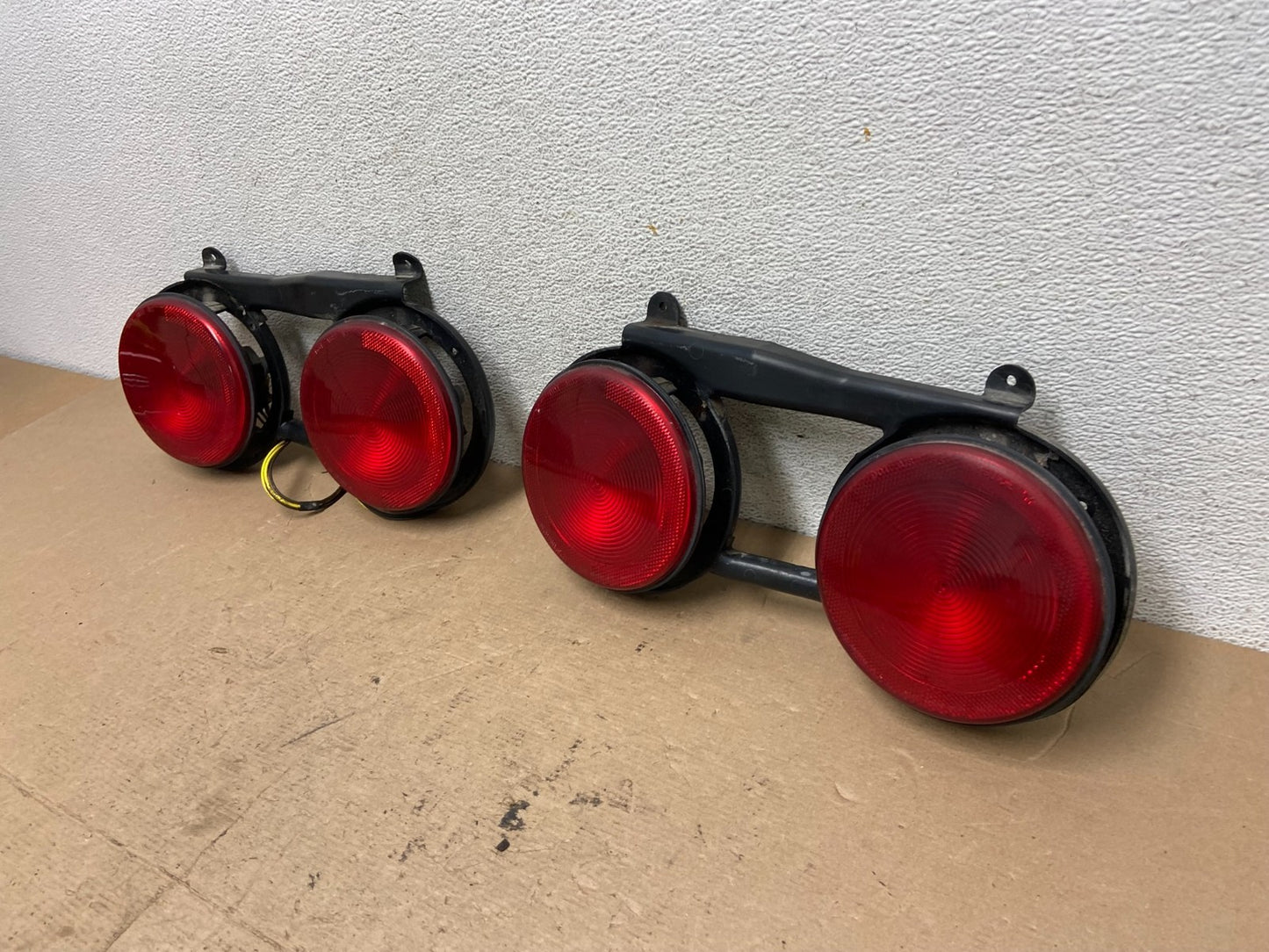 1984-1987 Chevrolet C4 Corvette Left+Right Tail Lights AF5051 DW1