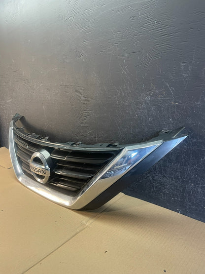 2016 2017 2018 Nissan Altima Front Upper Grill Grille Aftermarket AE3494 DG1