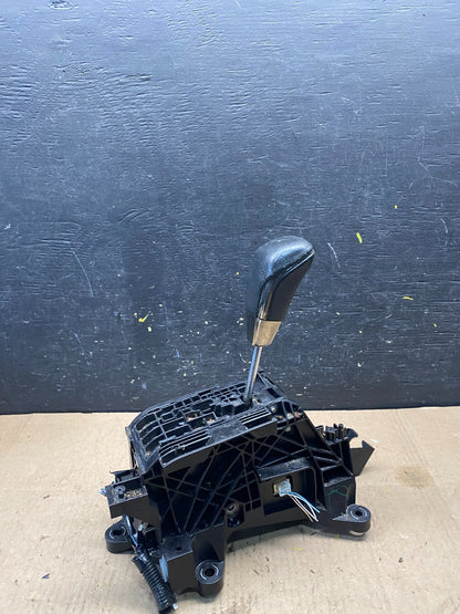 2013 to 2017 Toyota Avalon Automatic Transmission Gear Floor Shifter R8409 DG2