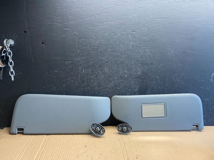 2011 to 2016 Ford F250 F350 Super Duty Right+Left Side Sun Visors AF62943