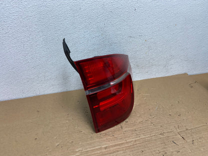 2011 2012 2013 Bmw X5 E70 Right Passenger Side Rh Tail Light AD4074 LK2