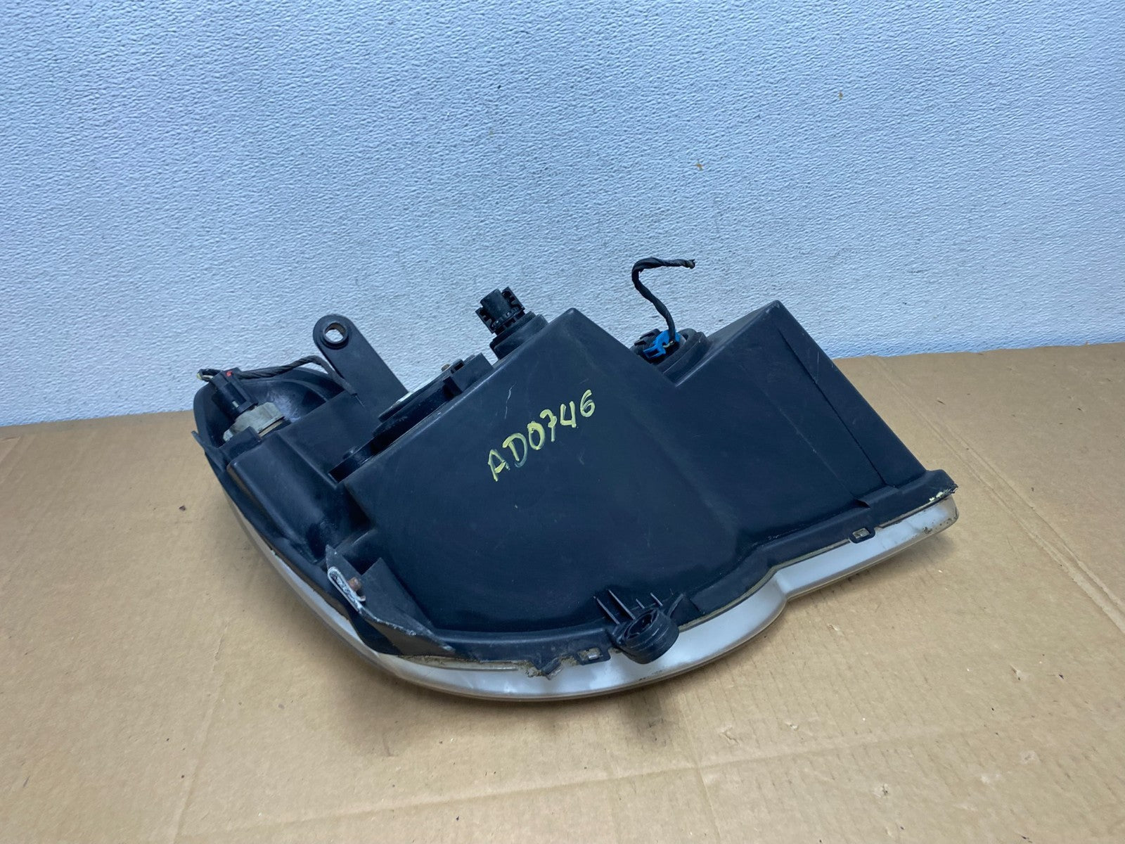 2007 to 2010 Chrysler Sebring Left Driver LH Side Headlight AD0746 DW6