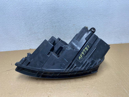 2011 to 2014 Volkswagen Jetta Right Passenger RH Headlight Halogen AF9981 DW7