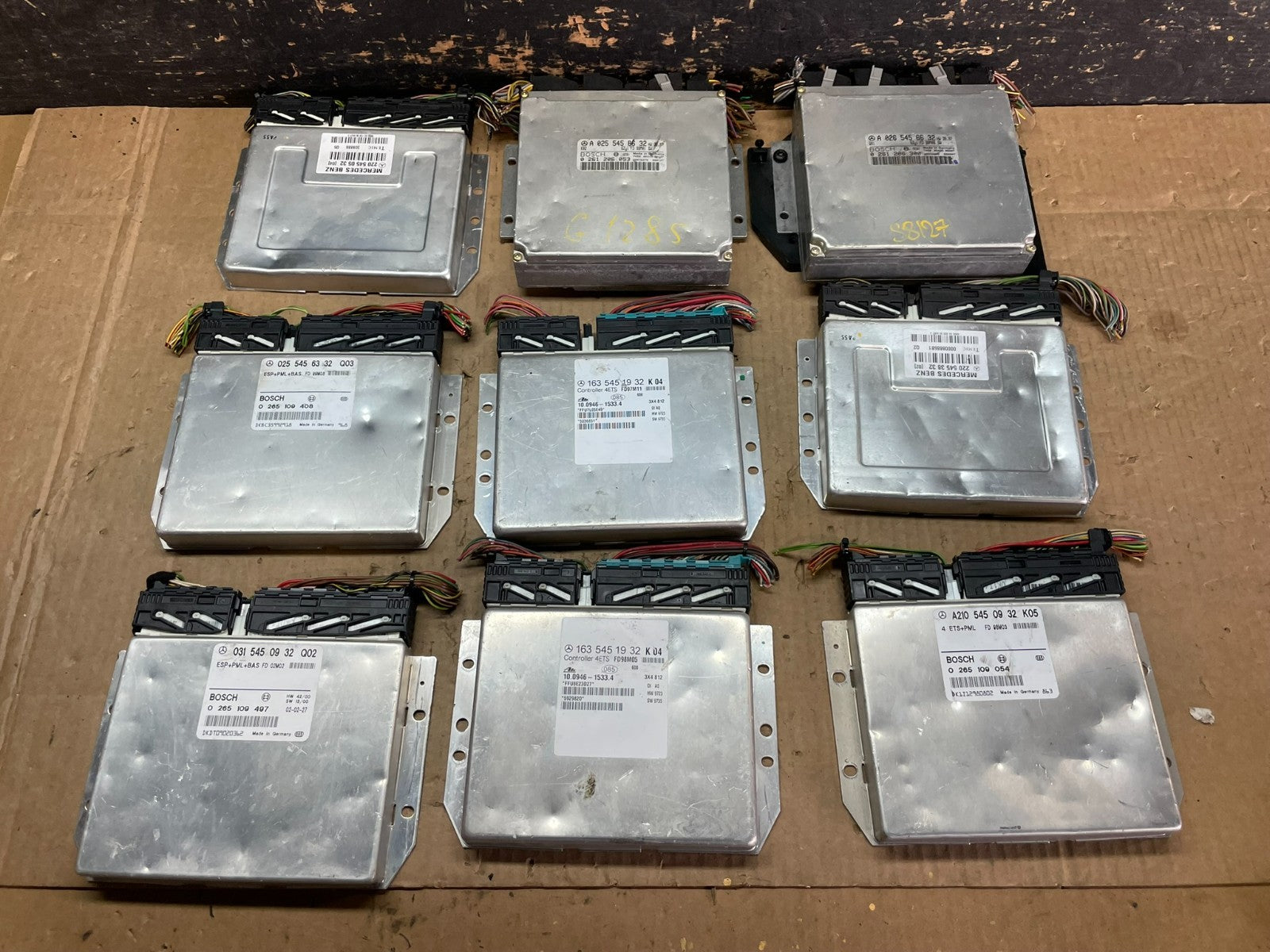 Mix of 10 Mercedes ECM Engine Computer Module AB32040