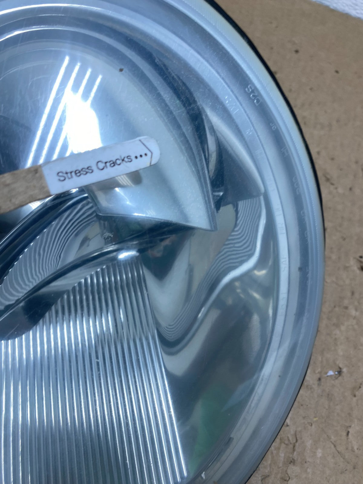 1998 to 2005 Volkswagen Beetle Left Driver LH Side Headlight AG1325 DW4