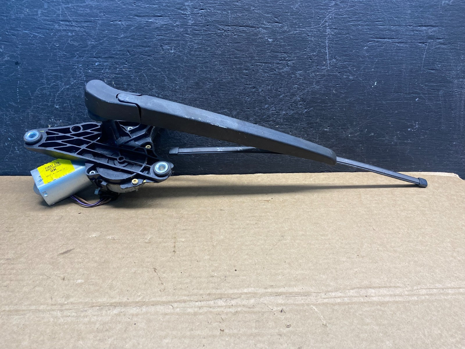 2007 to 2013 BMW X5 E70 Rear Windshield Wiper Motor AF5340 DG0