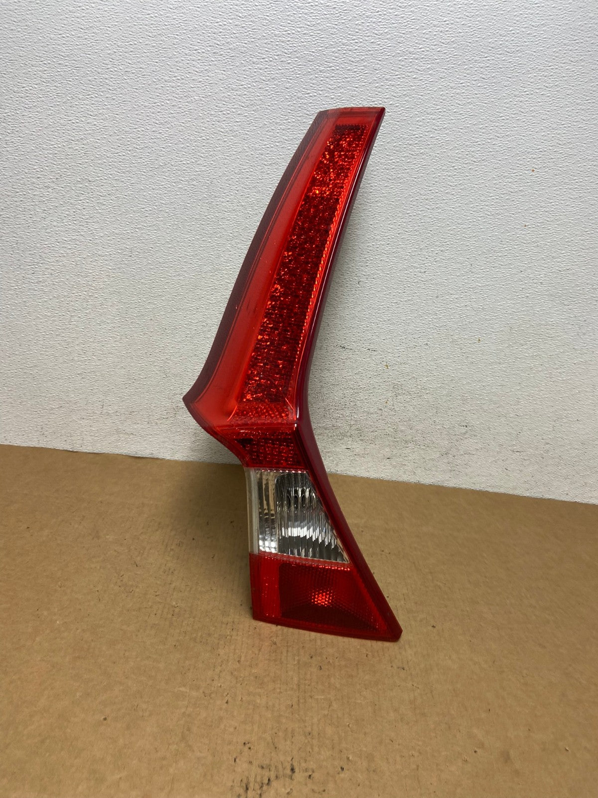 2008 to 2013 Volvo XC70 V70 Left Driver Tail Light Upper AD4605 LK0