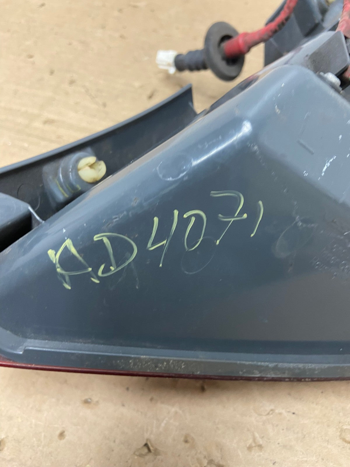 2006 2007 Nissan Murano Left Driver LH Side Tail Light AD4071 LK7