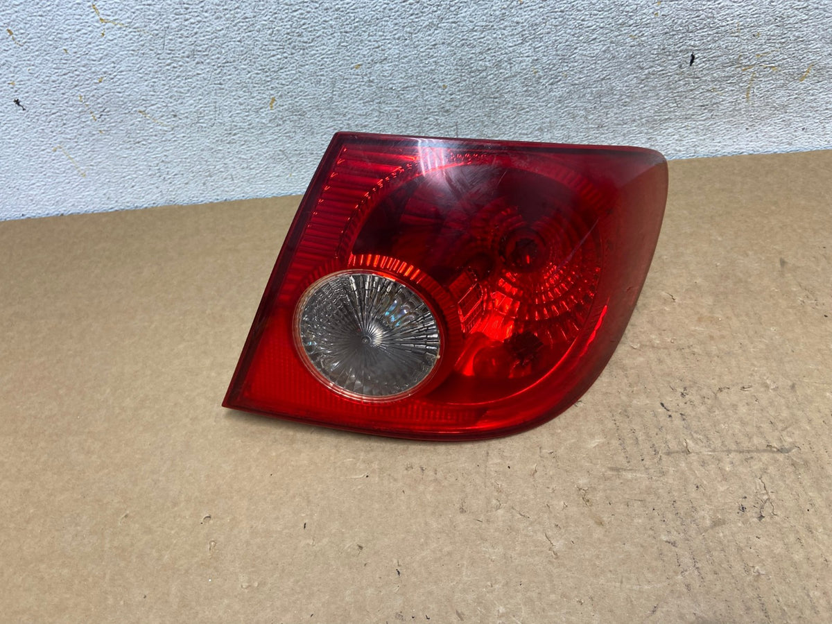 2005 - 2008 Toyota Corolla Right Passenger RH Side Tail light AI3358 LK0
