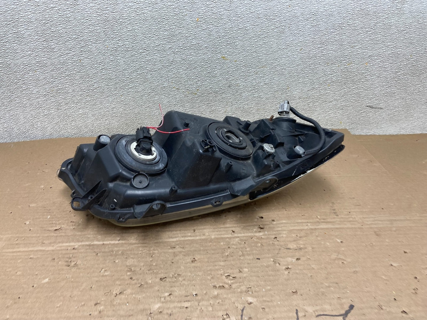 2004 2005 2006 Toyota Highlander Headlight Left Driver LH Side DEPO AB1519 DW5
