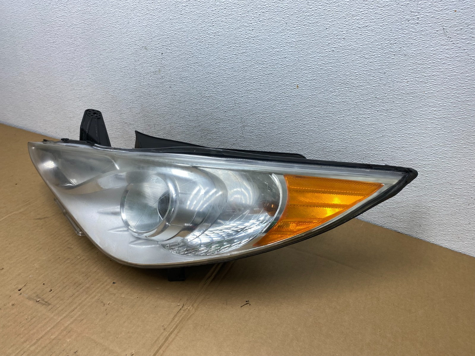 2011 - 2014 Hyundai Sonata Left Driver Lh Side Headlight Halogen AC7501 DW1