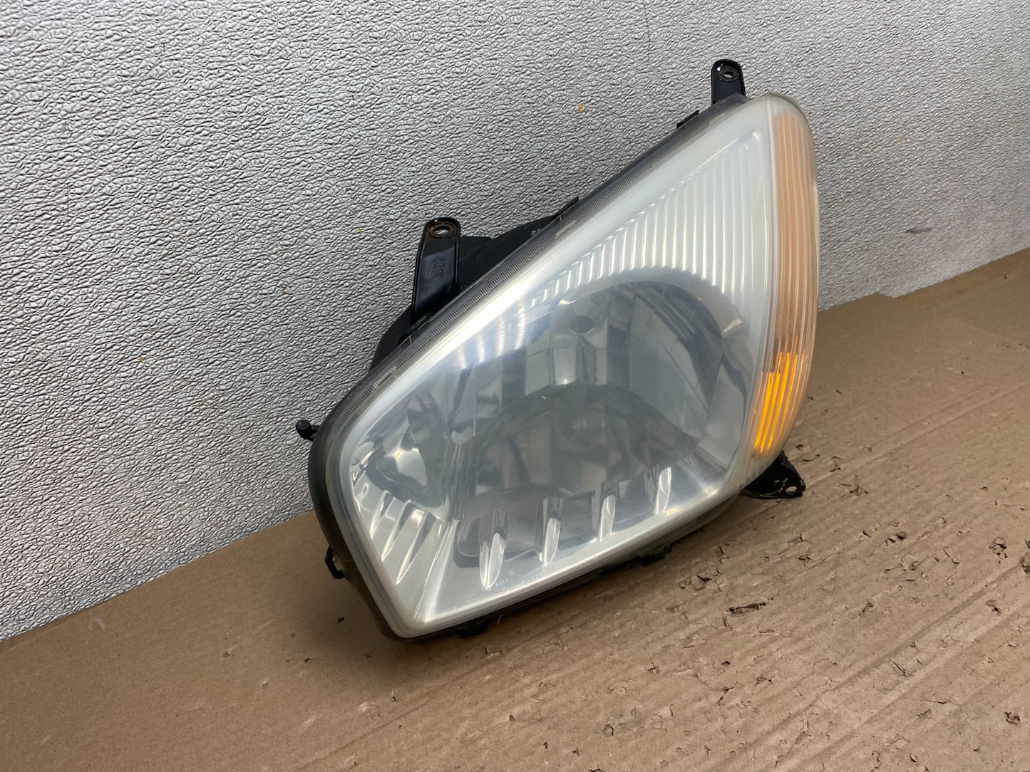 2001 - 2003 Toyota Rav4 Left Driver LH Side Headlight Halogen AB1538 DW2
