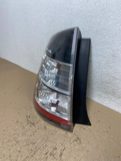 2004 2005 Toyota Prius Tail Light Left Driver Lh Side AF2936 LK1
