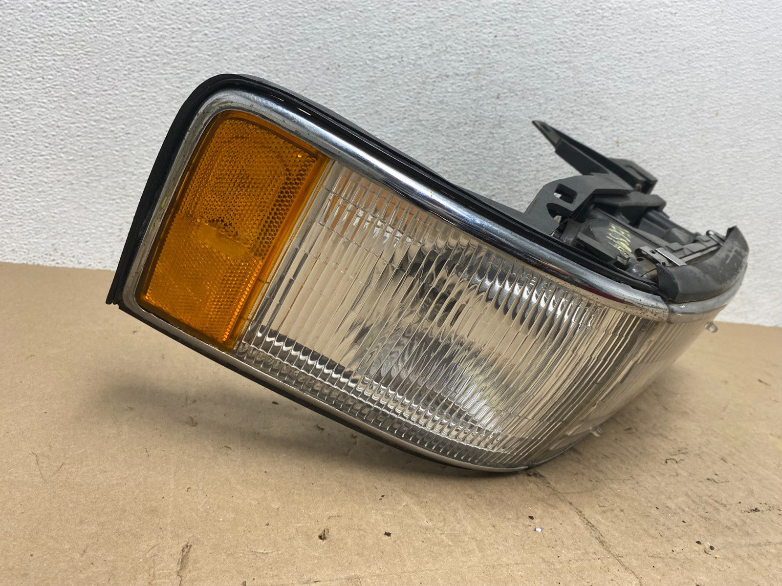 1994 1995 1996 Cadillac Deville Right Passenger Halogen Headlight AE6894 DW2