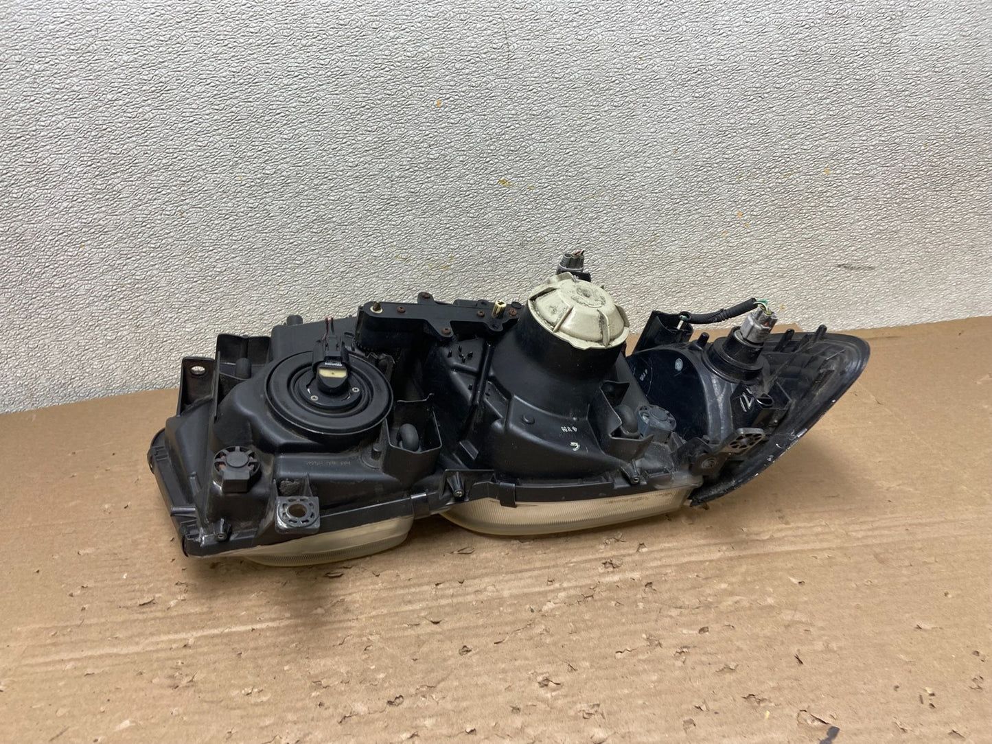 2003 to 2007 Lexus LX470 Left Driver LH Side Halogen Headlight  OEM AB1599 DG5