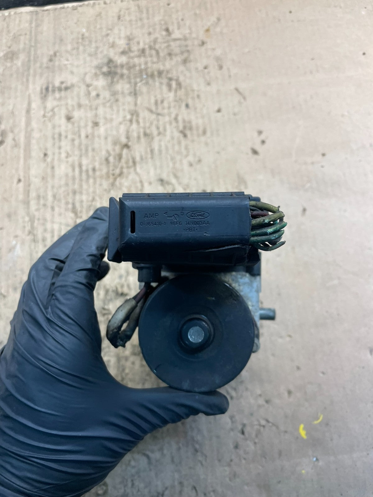 2003 2007 Ford E250 E350 Anti-Lock ABS Antilock Brake Pump T7108 DG5