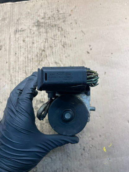 2003 2007 Ford E250 E350 Anti-Lock ABS Antilock Brake Pump T7108 DG5